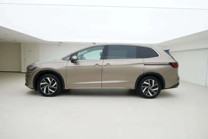 Viloran 2022 Model 380TSI Zun Drive Edition – фото 3