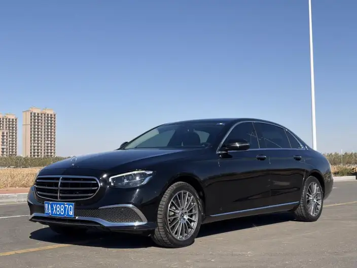 Mercedes-Benz E-Class 2022 Model E 260 L 4MATIC sedan – фото 1