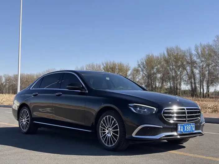 Mercedes-Benz E-Class 2022 Model E 260 L 4MATIC sedan – фото 3