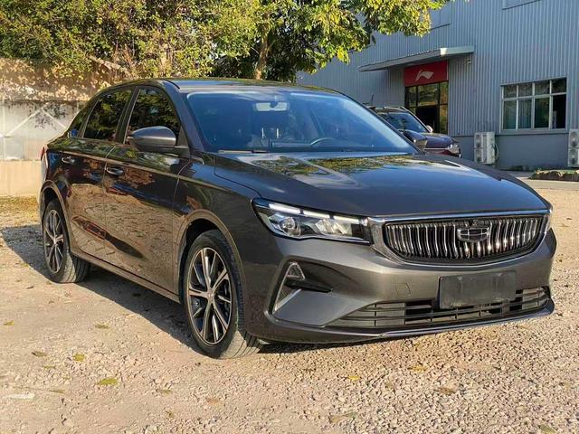 Geely Emgrand 2022 4th Gen 1.5L CVT Premium – фото 3