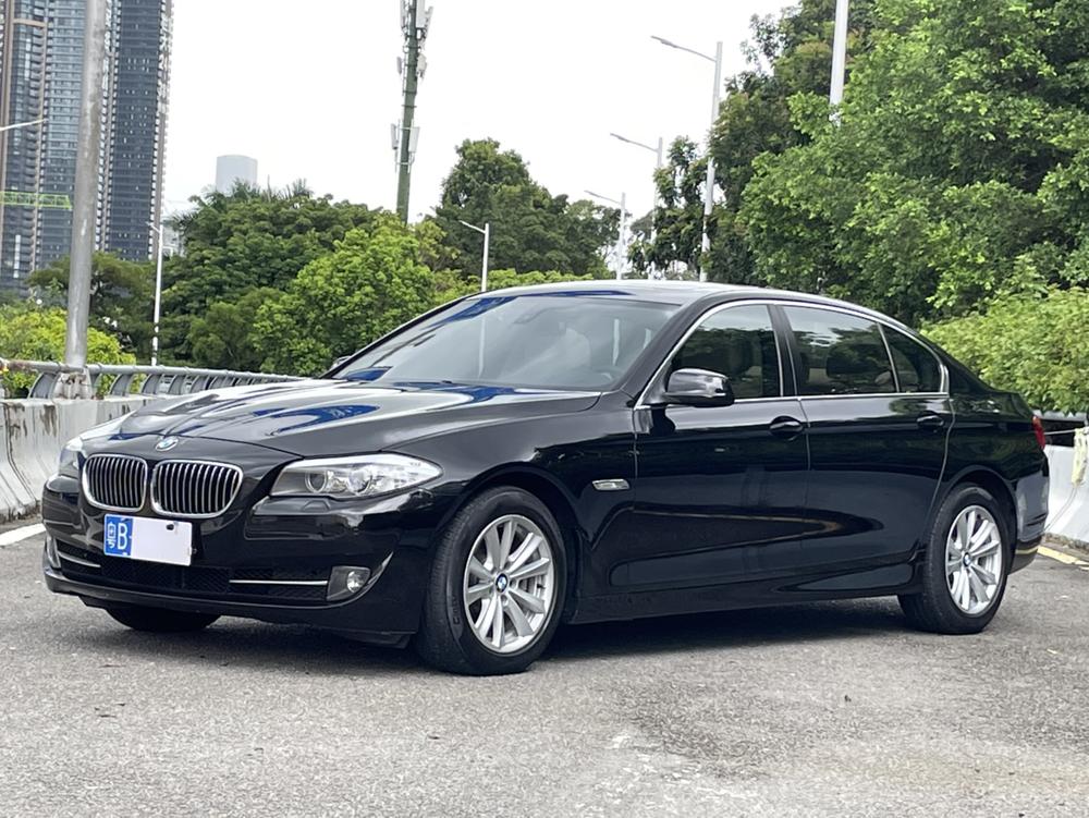 BMW 5 Series 2011 523Li Luxury – фото 1