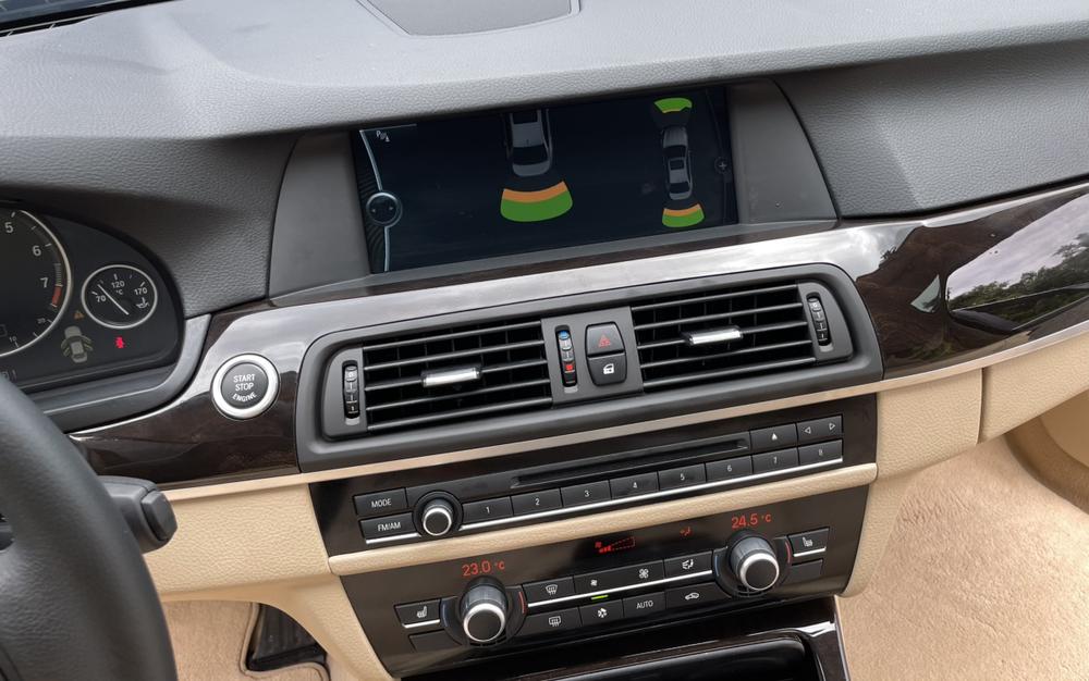 BMW 5 Series 2011 523Li Luxury – фото 9