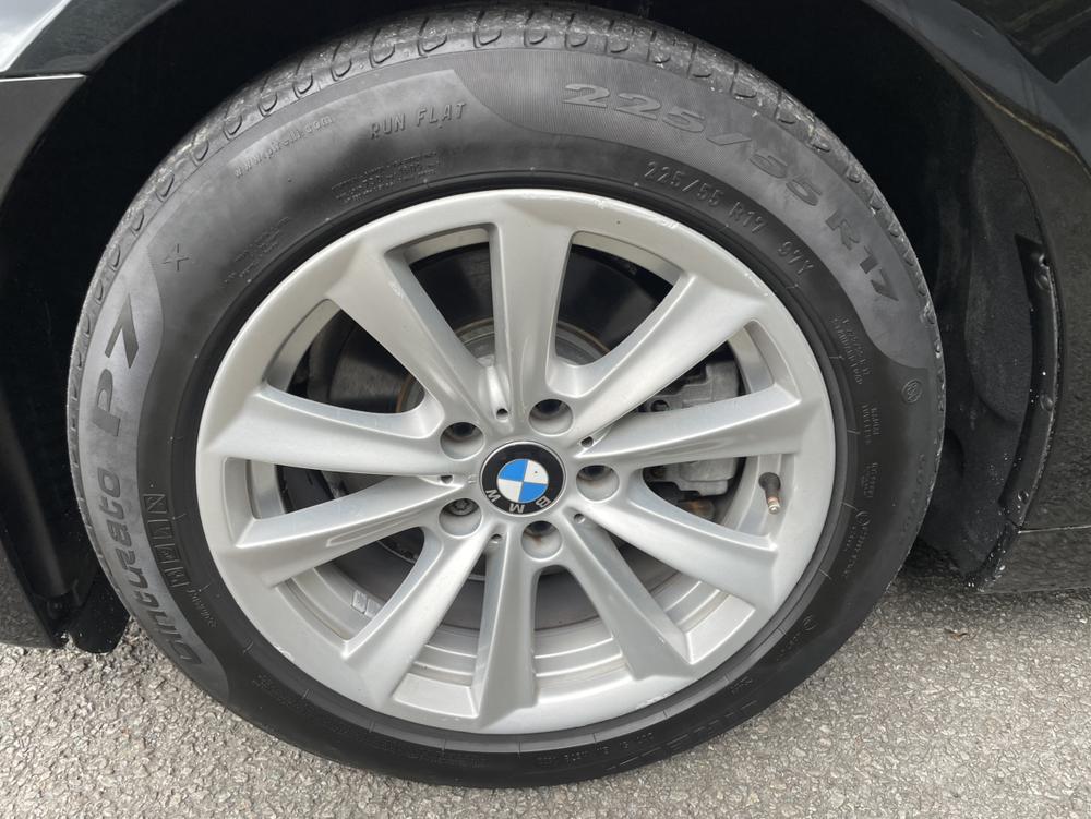 BMW 5 Series 2011 523Li Luxury – фото 10