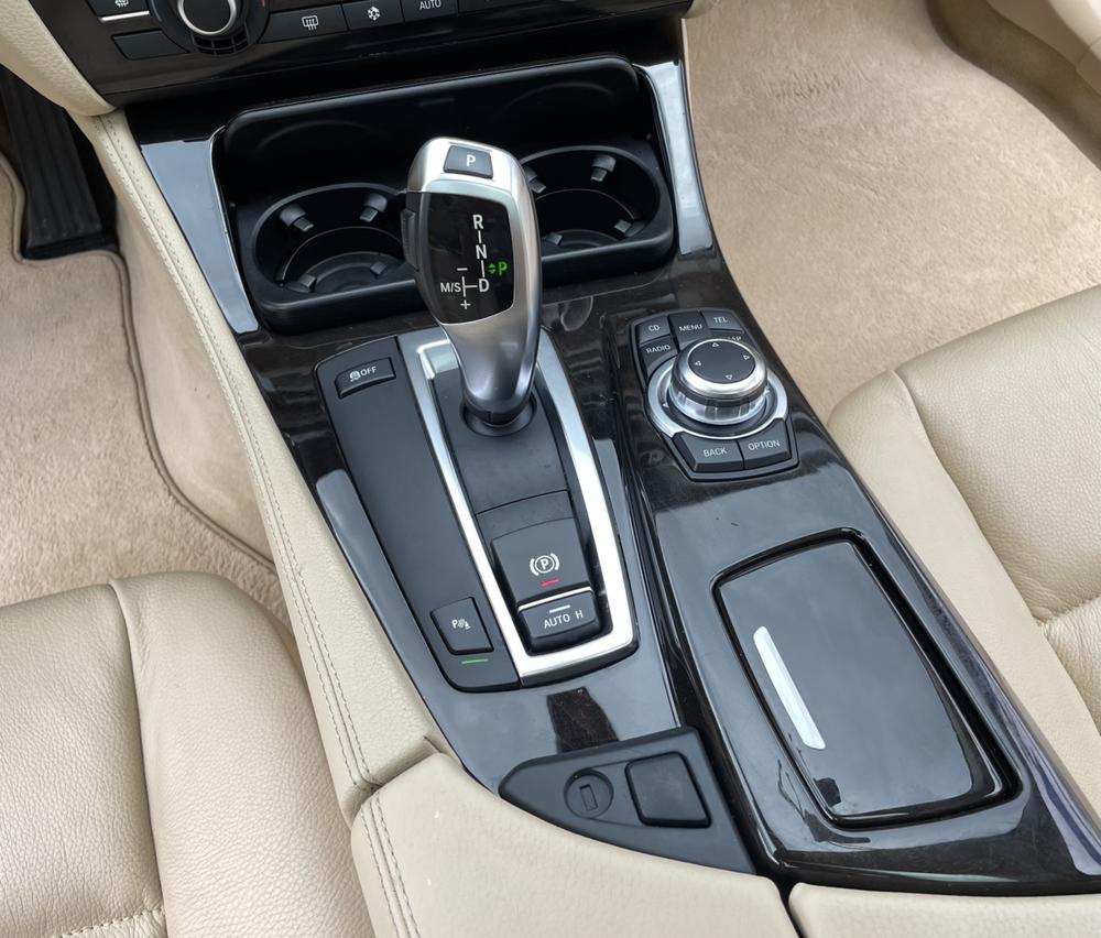 BMW 5 Series 2011 523Li Luxury – фото 15
