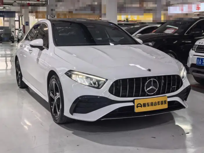 Mercedes-Benz A-class 2023 Model A 200 L Sports sedan Fashion Edition – фото 3