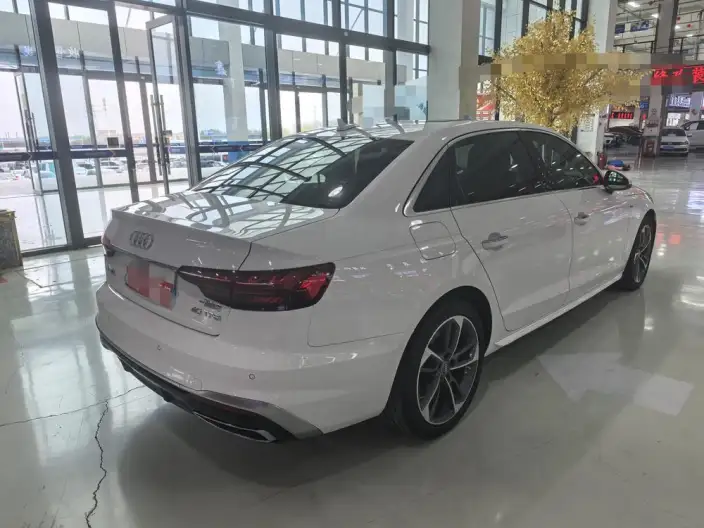 Audi A4 L 2022 Model 40 TFSI Fashion Dynamic Model – фото 6