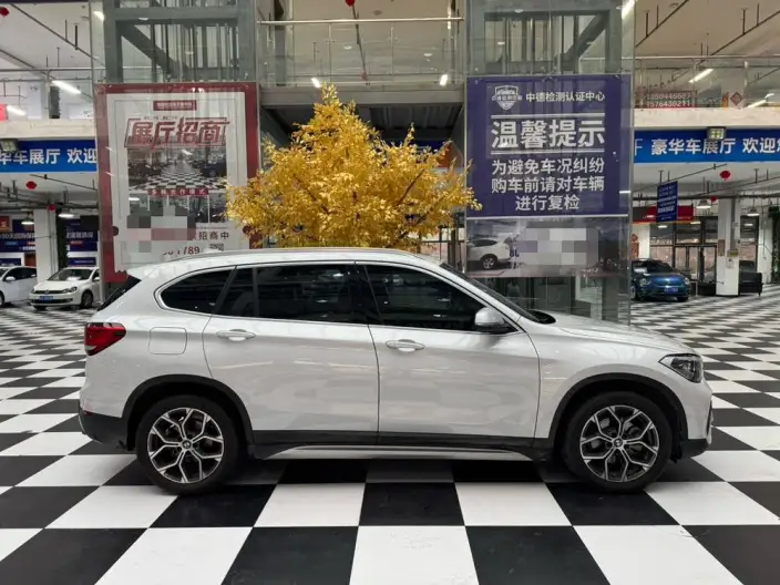 BMW X1 2022 Model sDrive20Li Fashion Model – фото 7