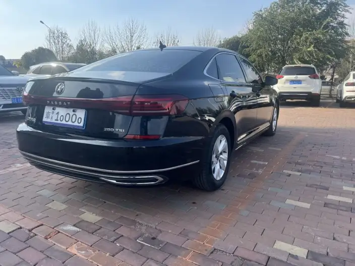 Volkswagen Passat 2023 Model Facelift 280TSI Business Edition – фото 6