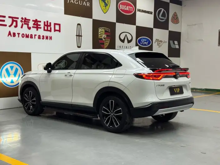 Honda Vezel 2023 Model 1.5L CVT Deluxe Edition – фото 4