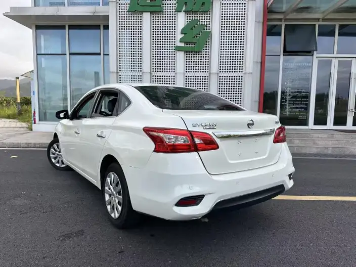 Nissan Sylphy 2022 Model Classic 1.6 XE CVT Comfort Edition – фото 5