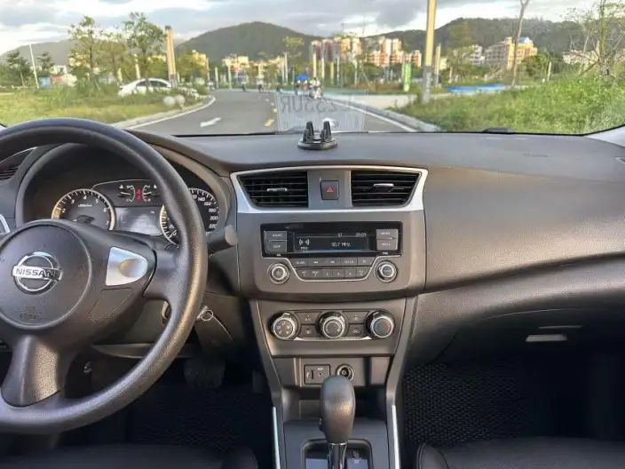 Nissan Sylphy 2022 Model Classic 1.6 XE CVT Comfort Edition – фото 10