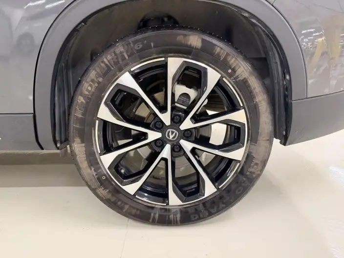 Changan X7 PLUS 2024 Model 1.5T DCT Noble Model 7 seat – фото 9