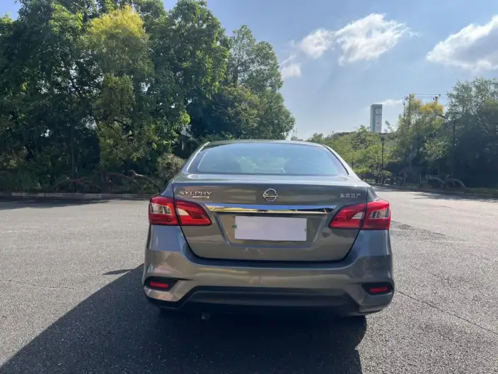 Nissan Sylphy 2023 Model 1.6L CVT Comfort Edition – фото 5