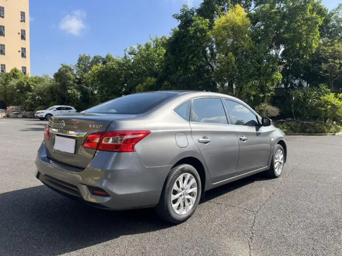 Nissan Sylphy 2023 Model 1.6L CVT Comfort Edition – фото 6