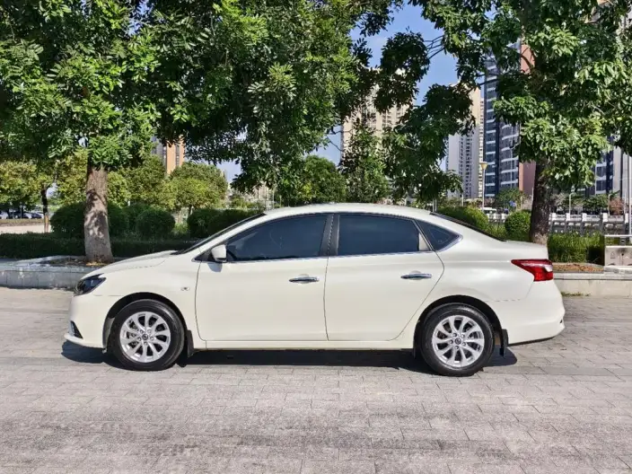 Nissan Sylphy 2022 Model Classic 1.6 XL CVT Deluxe Edition