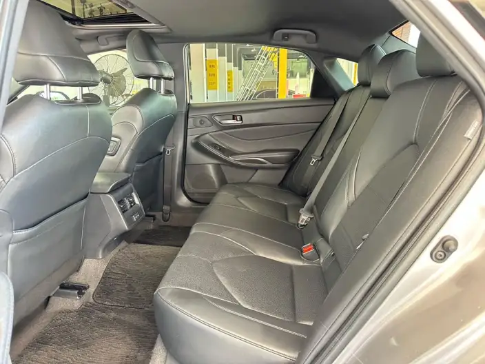 Toyota Avalon 2022 Model 2.0L Deluxe Edition – фото 9