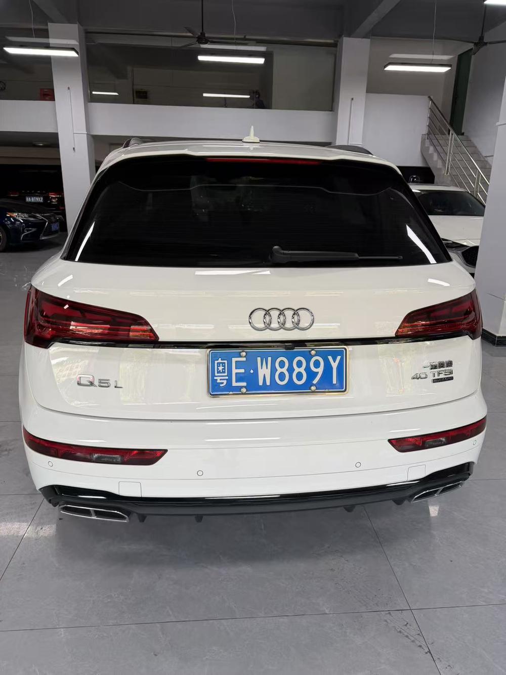 Audi Q5L 2023 40 TFSI Luxury Dynamic – фото 4