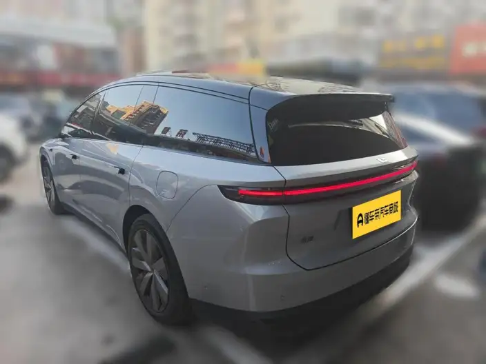 Li Auto i8 2025 Model Standard Edition – фото 4