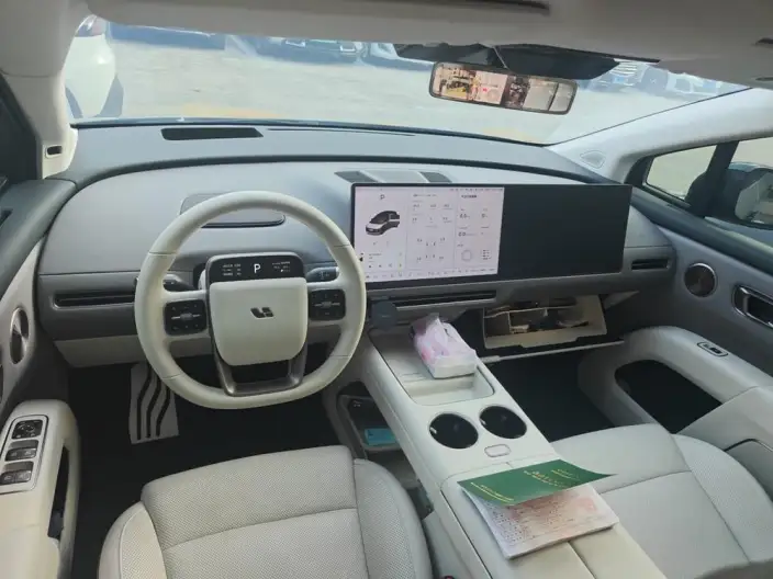 Li Auto i8 2025 Model Standard Edition – фото 5