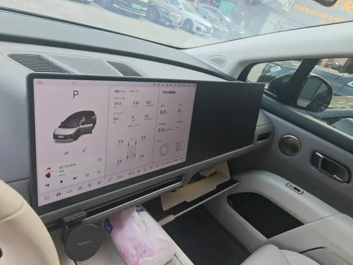 Li Auto i8 2025 Model Standard Edition – фото 8