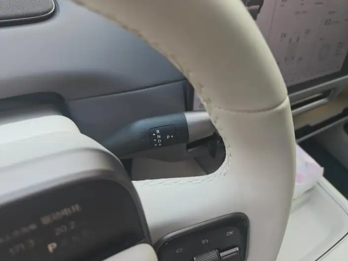 Li Auto i8 2025 Model Standard Edition – фото 9