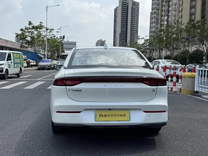 AION S 2022 Model Mei 580 – фото 5