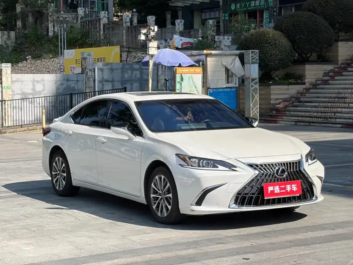Lexus ES 2022 Model 200 Superior Edition – фото 3