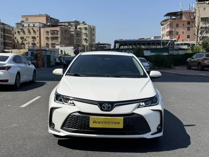 Toyota Corolla 2023 Model Intelligent Hybrid 1.8L E-CVT Pioneer Edition – фото 2