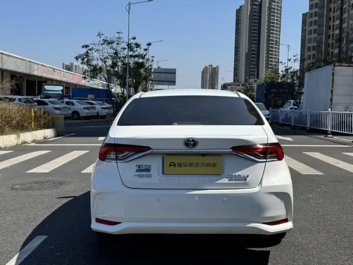 Toyota Corolla 2023 Model Intelligent Hybrid 1.8L E-CVT Pioneer Edition – фото 5
