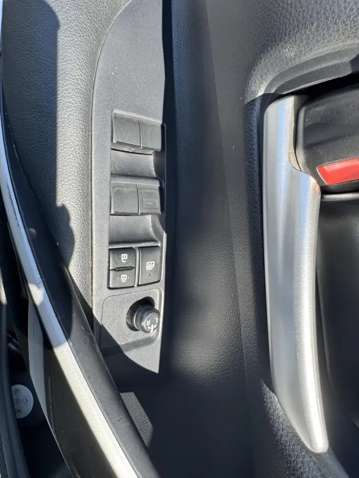 Toyota Corolla 2023 Model Intelligent Hybrid 1.8L E-CVT Pioneer Edition – фото 9