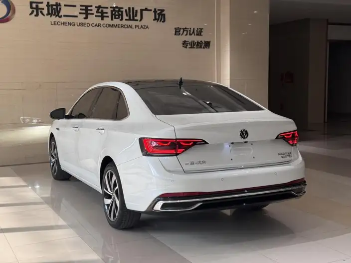 Volkswagen Sagitar 2023 Model 300TSI DSG Superior Edition – фото 4