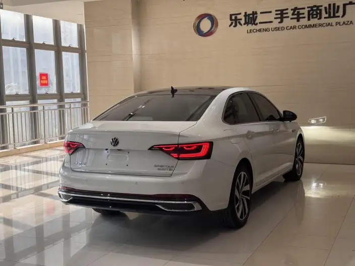 Volkswagen Sagitar 2023 Model 300TSI DSG Superior Edition – фото 6