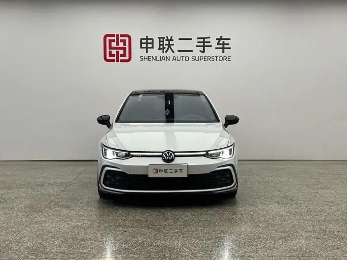 Volkswagen Golf GTI 2023 Model 380TSI DSG GTI – фото 2