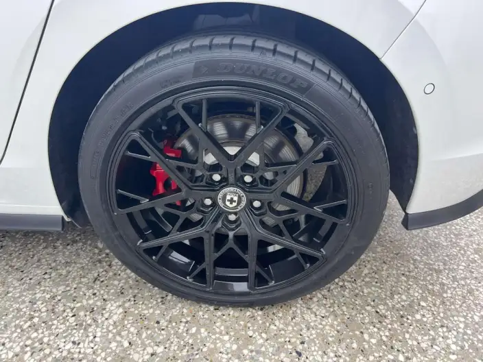 Volkswagen Golf GTI 2023 Model 380TSI DSG GTI – фото 6