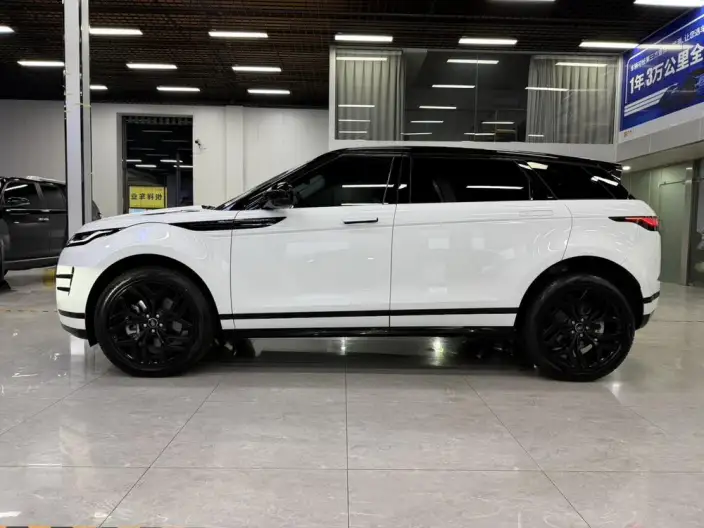 Range Rover Evoque 2023 Model Aurora L 249PS R-Dynamic Deluxe Edition