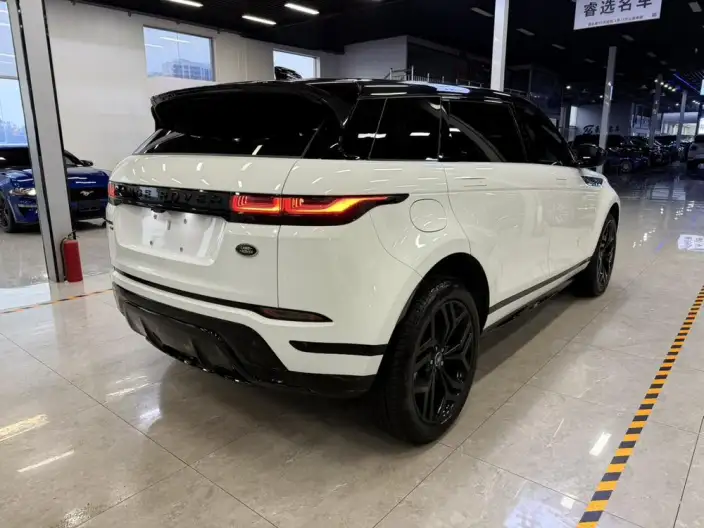 Range Rover Evoque 2023 Model Aurora L 249PS R-Dynamic Deluxe Edition