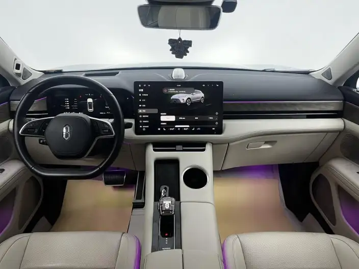 Aito M5 2022 Model Extended Range 4WD Ultimate Edition – фото 10