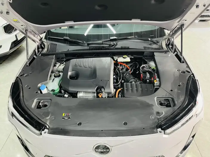 Volvo XC70 2026 Model 4WD Ultra-long Endurance Core – фото 5