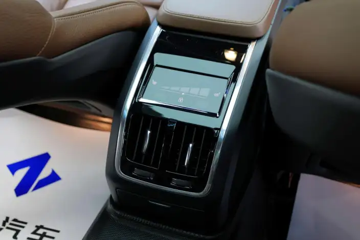 Volvo S90 2023 Model B5 Smart Range Deluxe Edition – фото 9