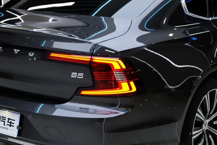 Volvo S90 2023 Model B5 Smart Range Deluxe Edition – фото 10