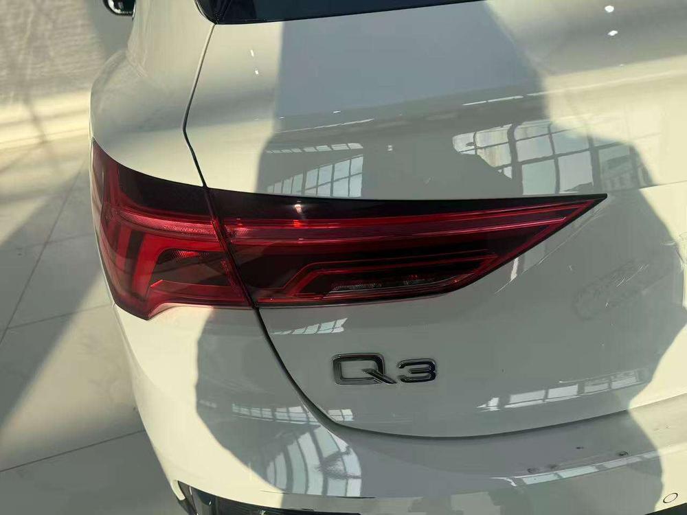 AUDI Q3 Sportback 2023 Modified 45 TFSI quattro Luxury – фото 7