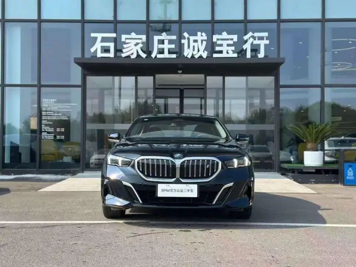 BMW i5 2025 Model eDrive35L M Sports Set – фото 2