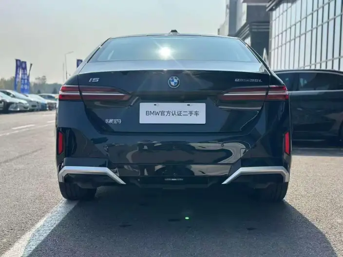 BMW i5 2025 Model eDrive35L M Sports Set – фото 5