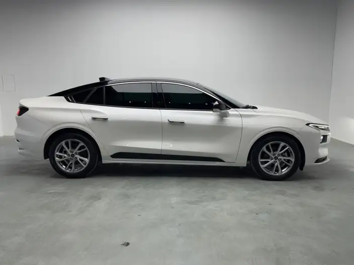Ford Mondeo 2022 Model Facelift EcoBoost 245 Luxury Model – фото 8