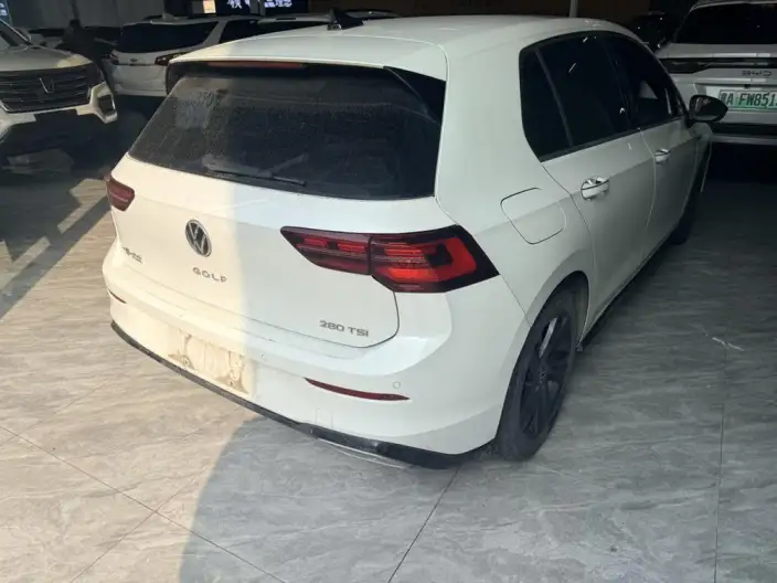 Volkswagen Golf 2021 Model 280TSI DSG R-Line – фото 5