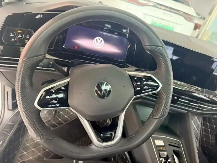 Volkswagen Golf 2021 Model 280TSI DSG R-Line – фото 9