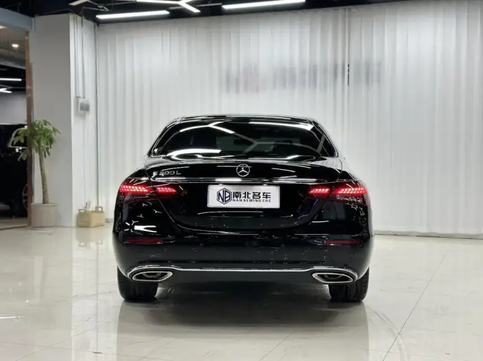 Mercedes-Benz E-Class 2023 Model E 300 L Luxury Model sedan – фото 5