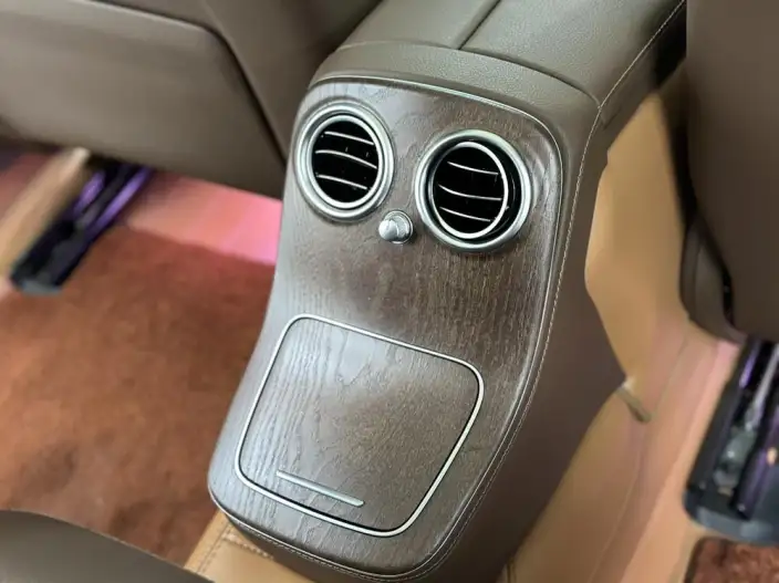 Mercedes-Benz E-Class 2023 Model E 300 L Luxury Model sedan – фото 7