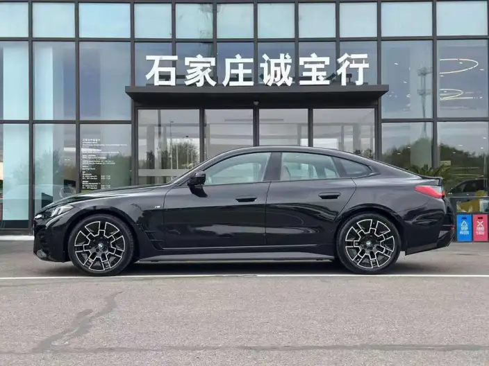 BMW 4 Series 2024 Model 430i Gran Coupe M Sports Night Set – фото 3