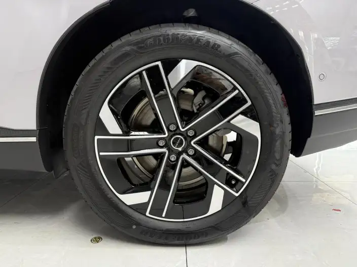 Volvo XC70 2026 Model 4WD Ultra-long Endurance – фото 5